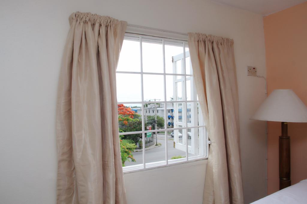 Central Oaklands Kingston Apt Buitenkant foto
