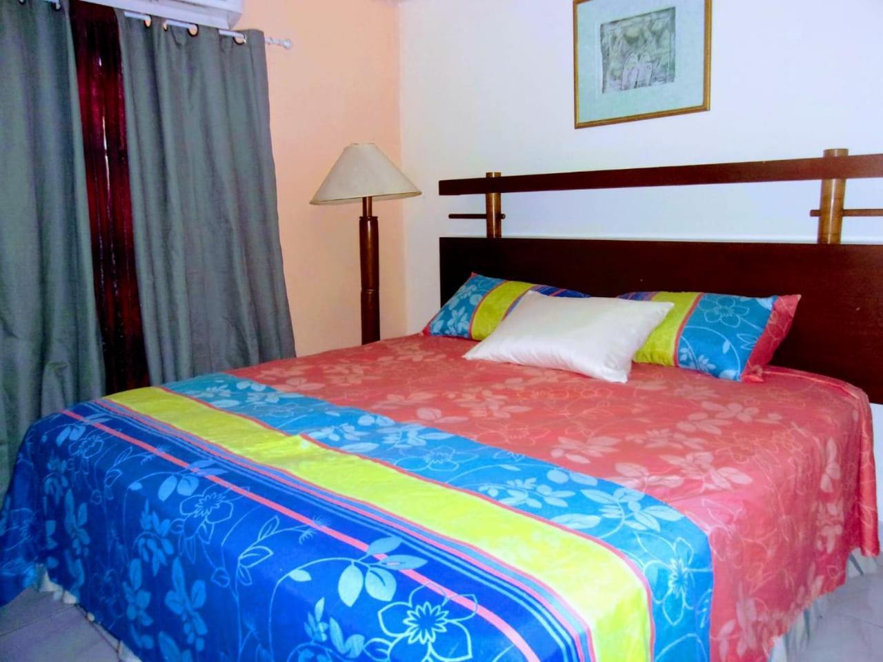Central Oaklands Kingston Apt Buitenkant foto