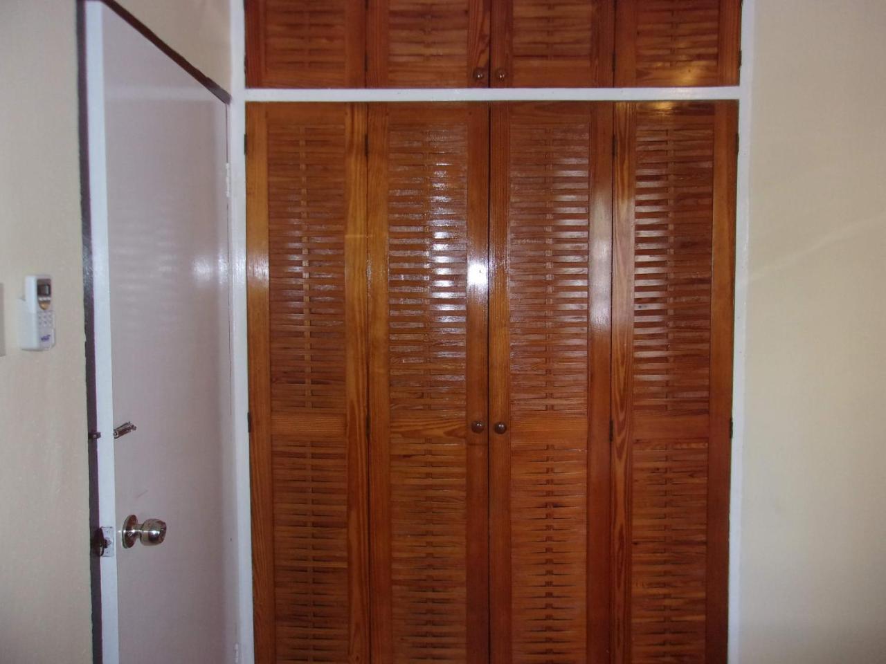 Central Oaklands Kingston Apt Buitenkant foto